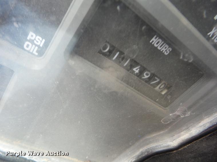 image for item J8716 1999 International 4900 dump truck