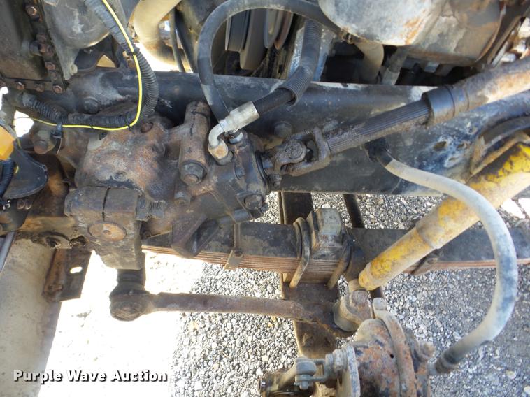 image for item J8717 1992 Ford L9000 semi truck