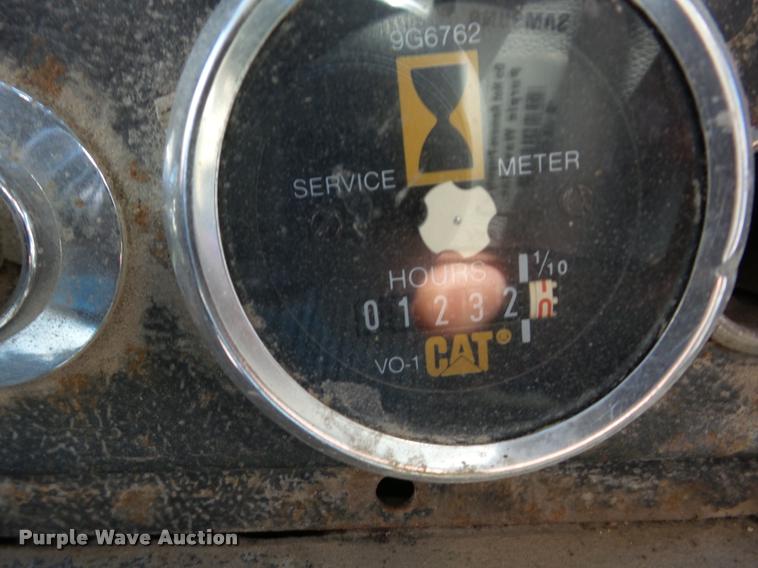 image for item J8717 1992 Ford L9000 semi truck