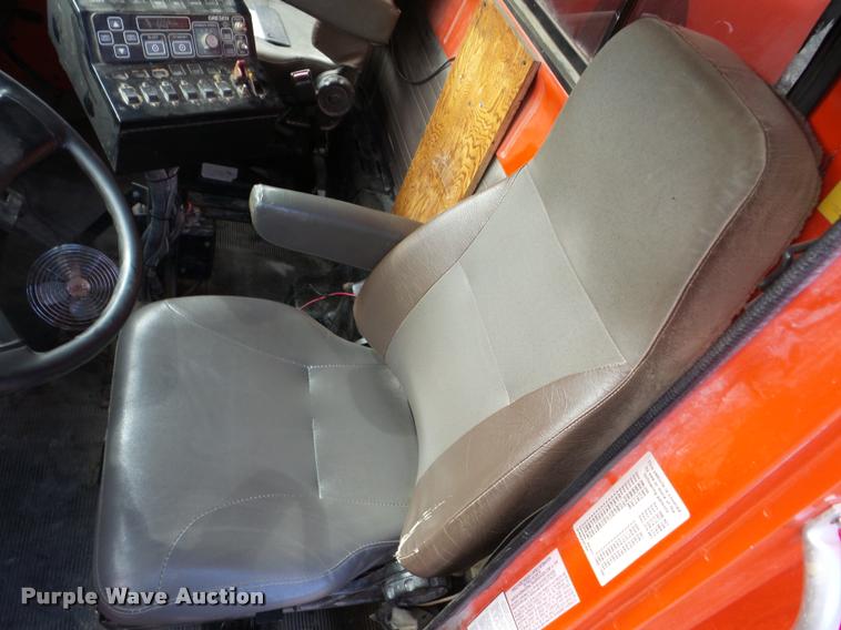 image for item J8719 1999 International 4900 dump truck