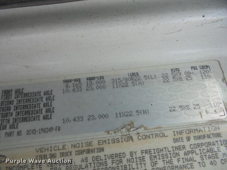 image for item J8720 1999 Sterling L8511 dump truck