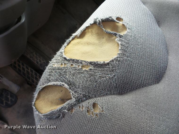 image for item J8720 1999 Sterling L8511 dump truck