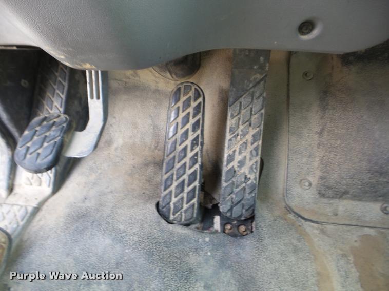 image for item J8720 1999 Sterling L8511 dump truck