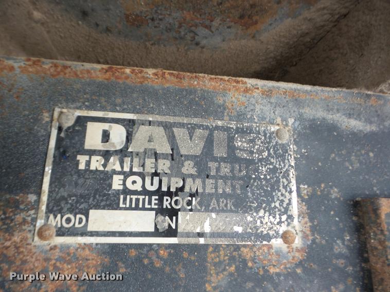 image for item J8720 1999 Sterling L8511 dump truck