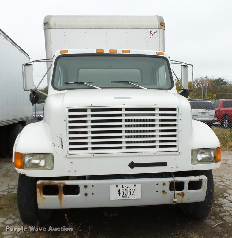 image for item K1401 1996 International 4700 box truck