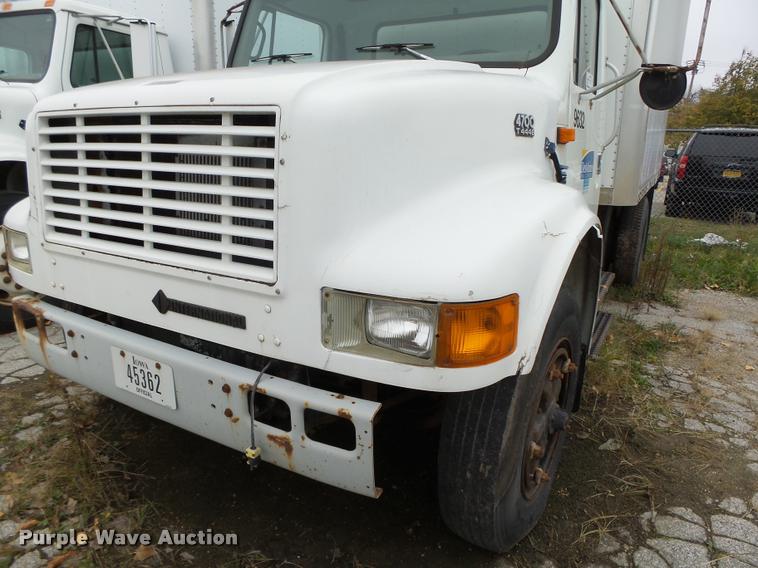 image for item K1401 1996 International 4700 box truck
