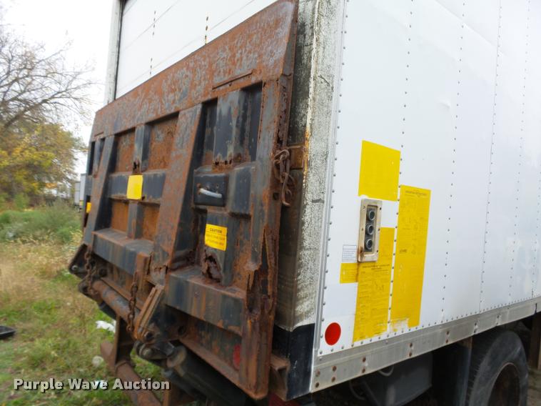 image for item K1401 1996 International 4700 box truck