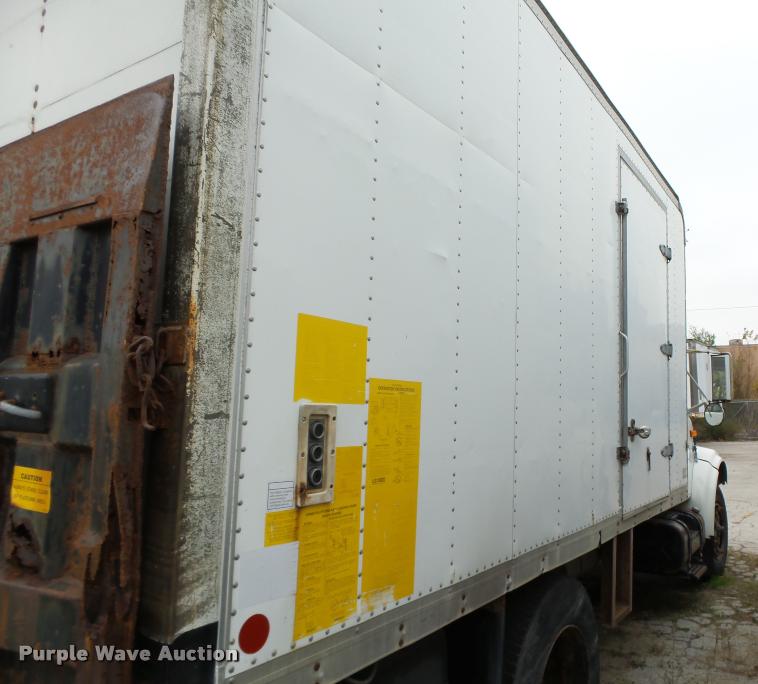 image for item K1401 1996 International 4700 box truck
