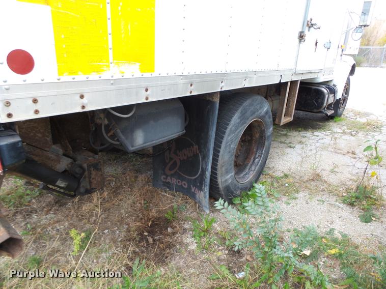 image for item K1401 1996 International 4700 box truck