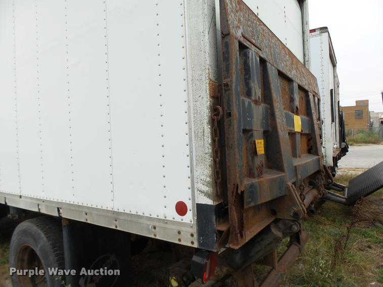 image for item K1401 1996 International 4700 box truck