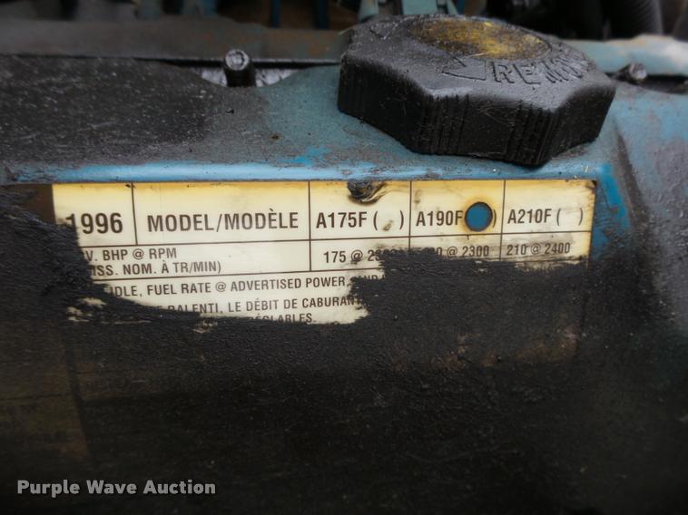 image for item K1401 1996 International 4700 box truck