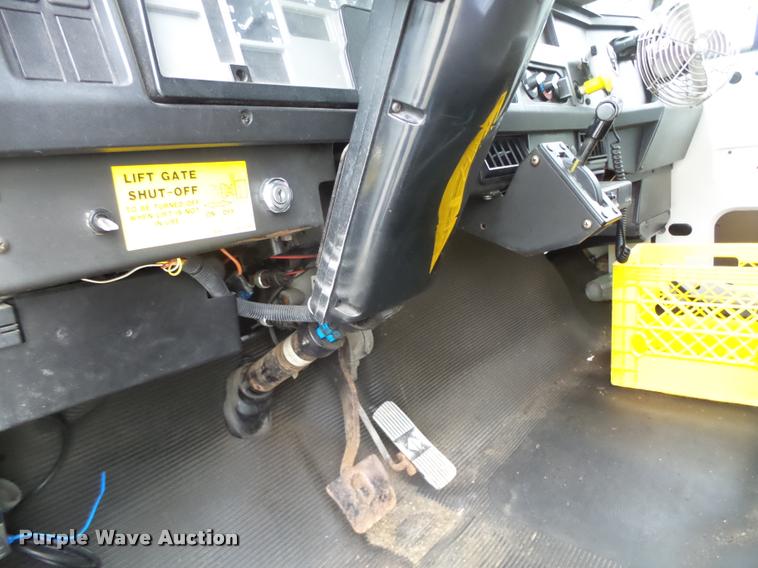 image for item K1401 1996 International 4700 box truck