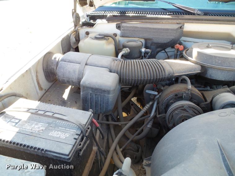 image for item K8072 1994 Chevrolet 1500 pickup truck