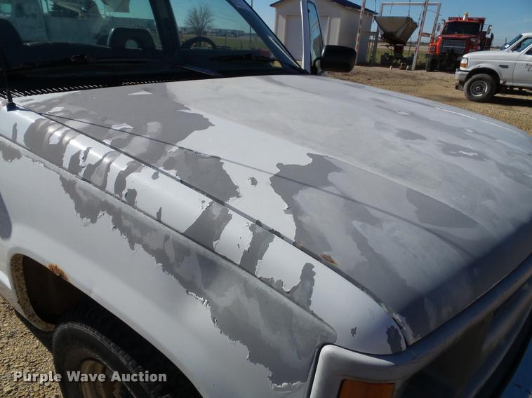 image for item K8072 1994 Chevrolet 1500 pickup truck