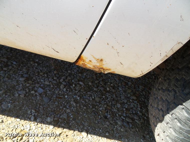 image for item K8072 1994 Chevrolet 1500 pickup truck