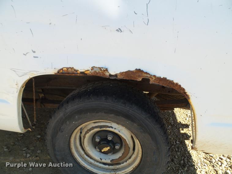 image for item K8072 1994 Chevrolet 1500 pickup truck