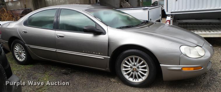 image for item K8076 1999 Chrysler Concorde LXI