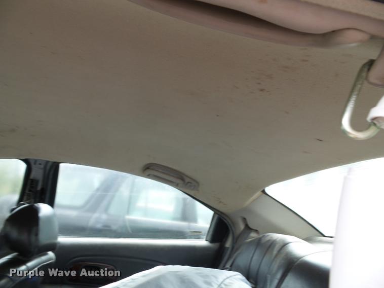 image for item K8076 1999 Chrysler Concorde LXI