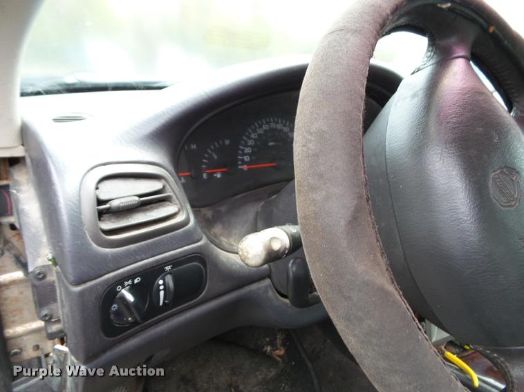 image for item K8076 1999 Chrysler Concorde LXI