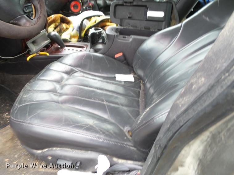 image for item K8076 1999 Chrysler Concorde LXI