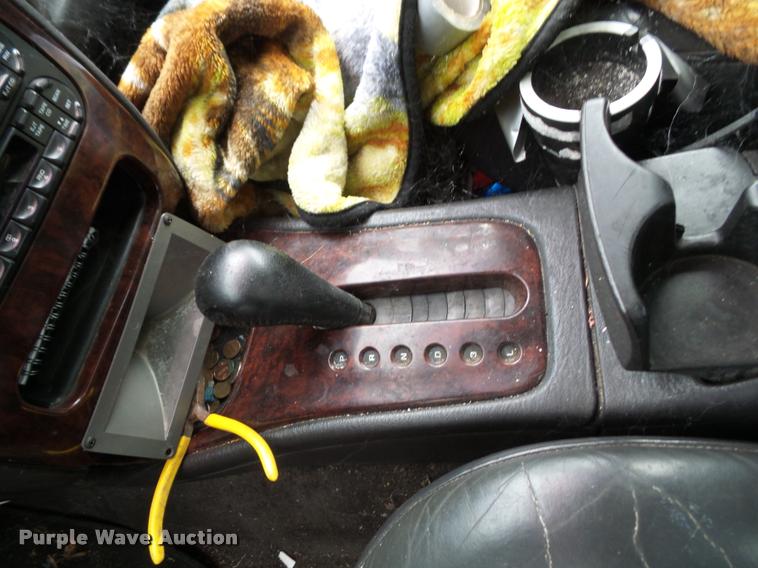 image for item K8076 1999 Chrysler Concorde LXI