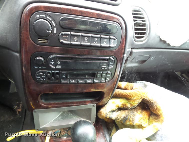 image for item K8076 1999 Chrysler Concorde LXI