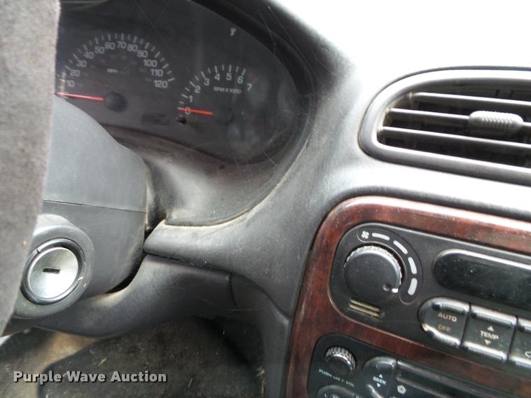 image for item K8076 1999 Chrysler Concorde LXI