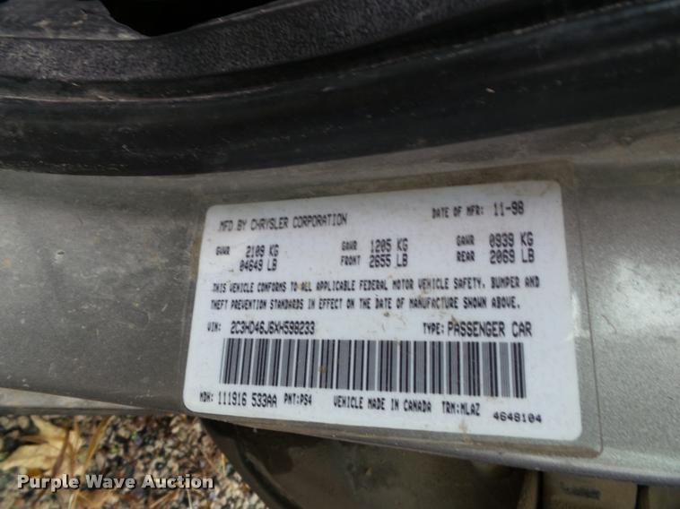 image for item K8076 1999 Chrysler Concorde LXI