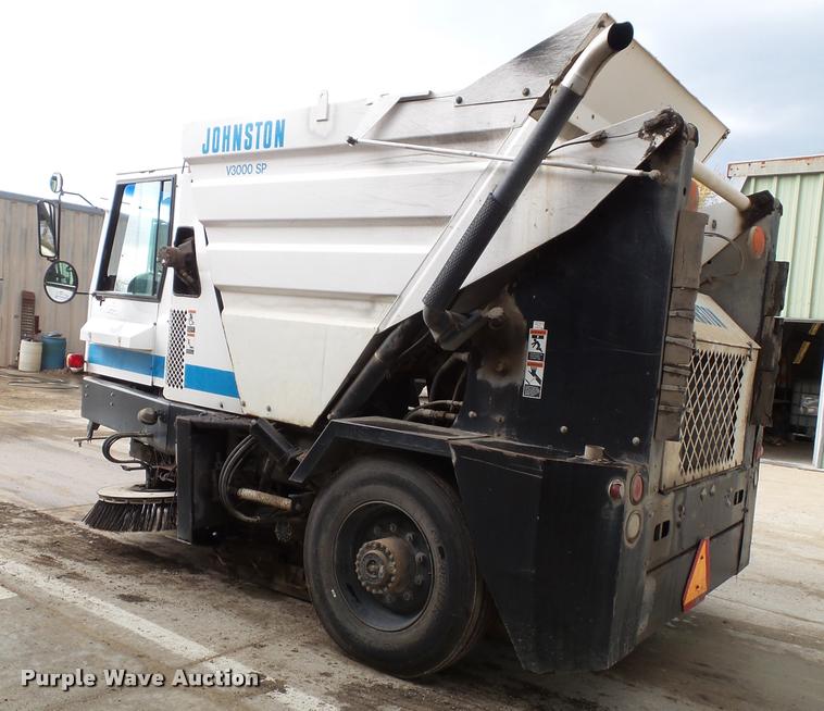image for item K8077 1996 Johnston V3000SP street sweeper