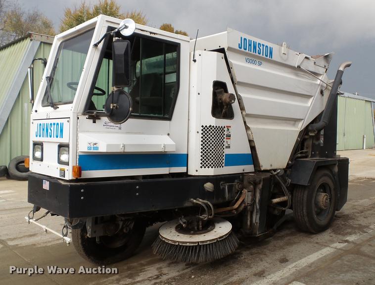 image for item K8077 1996 Johnston V3000SP street sweeper