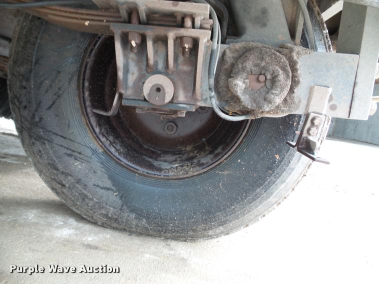 image for item K8077 1996 Johnston V3000SP street sweeper