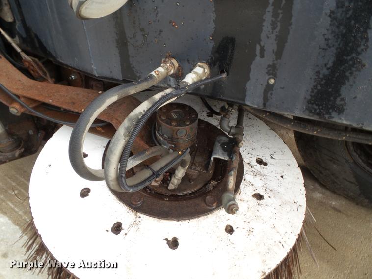 image for item K8077 1996 Johnston V3000SP street sweeper