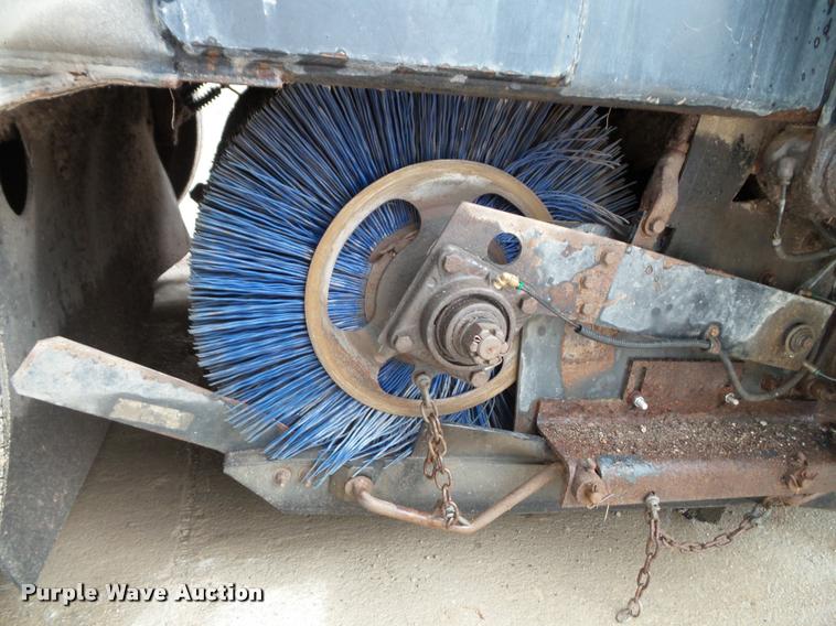 image for item K8077 1996 Johnston V3000SP street sweeper