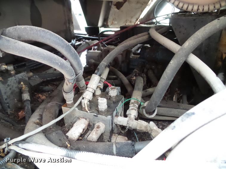 image for item K8077 1996 Johnston V3000SP street sweeper