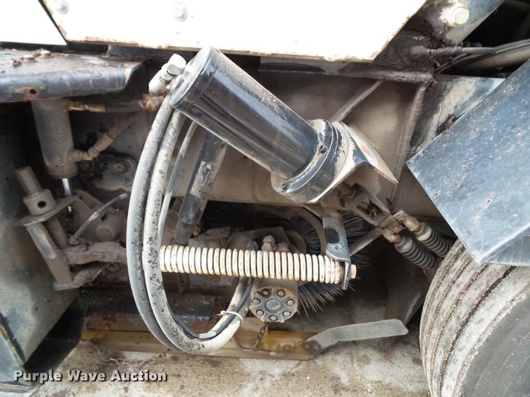 image for item K8077 1996 Johnston V3000SP street sweeper