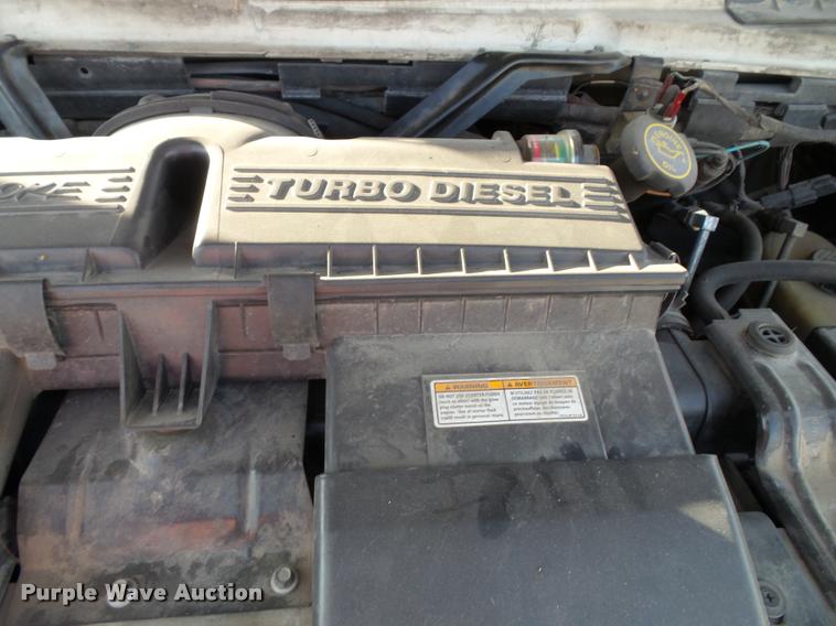 image for item K8083 1999 Ford Econoline E450 ambulance