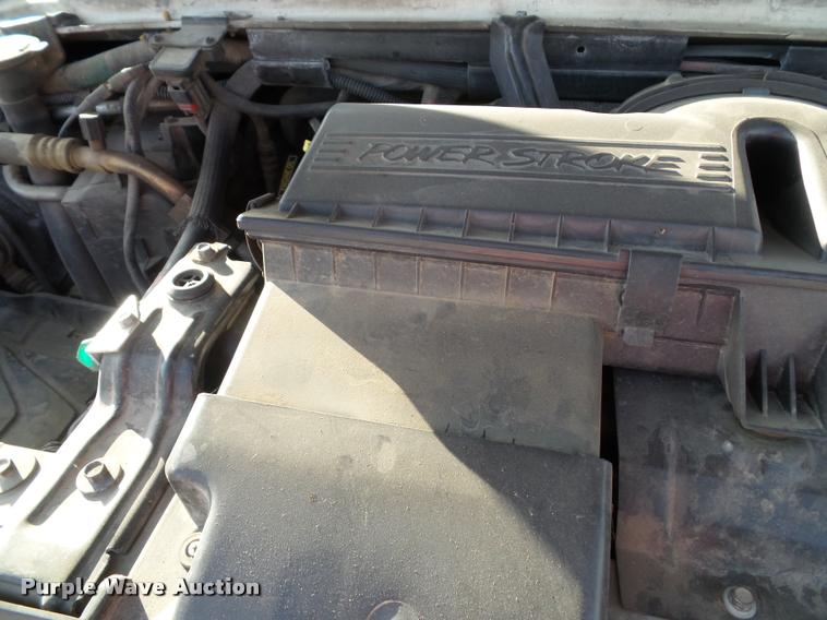 image for item K8083 1999 Ford Econoline E450 ambulance