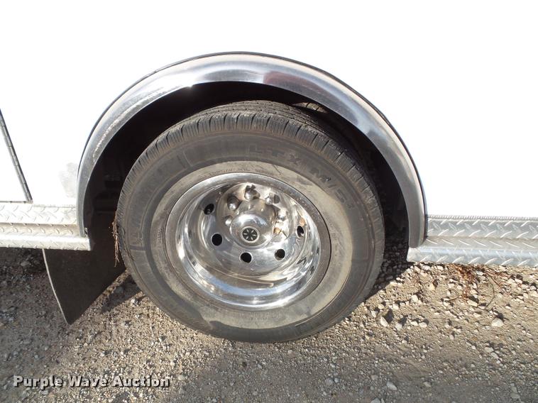 image for item K8083 1999 Ford Econoline E450 ambulance