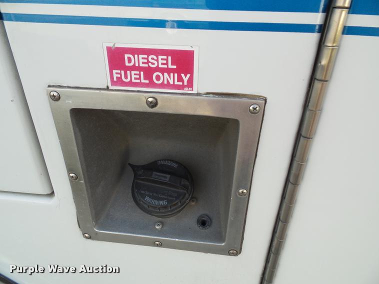 image for item K8083 1999 Ford Econoline E450 ambulance