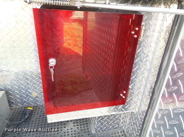 image for item K8083 1999 Ford Econoline E450 ambulance