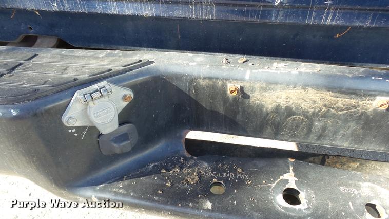 image for item K8098 2000 Chevrolet 2500 pickup truck