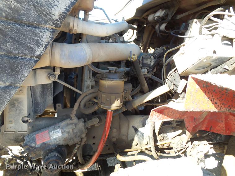 image for item K8110 2004 International 7400 dump truck