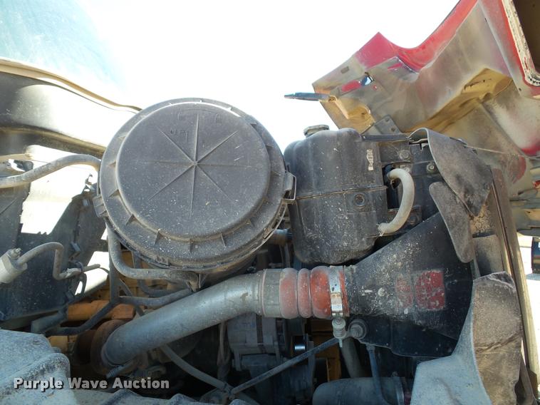 image for item K8110 2004 International 7400 dump truck