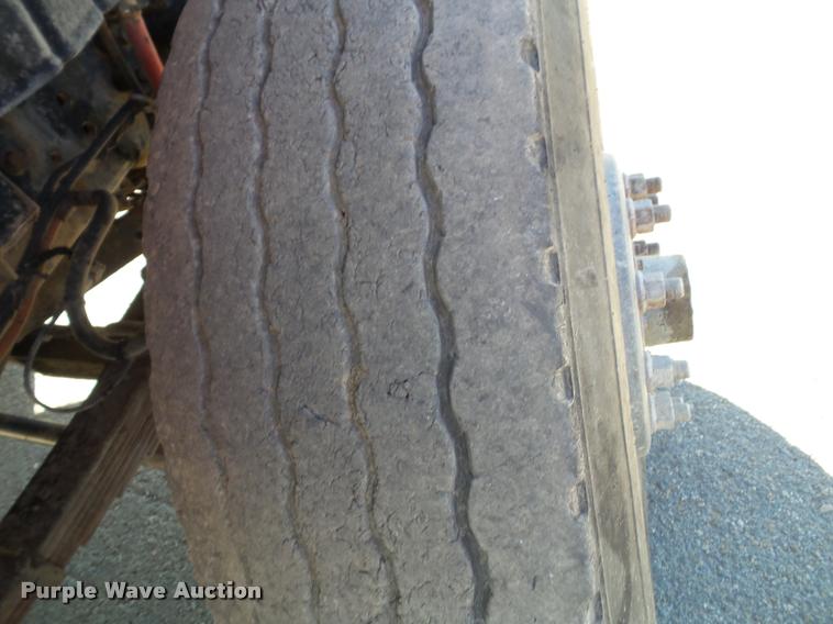 image for item K8110 2004 International 7400 dump truck