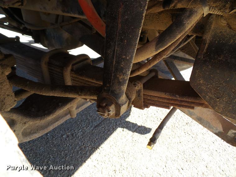 image for item K8110 2004 International 7400 dump truck