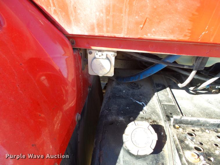 image for item K8110 2004 International 7400 dump truck