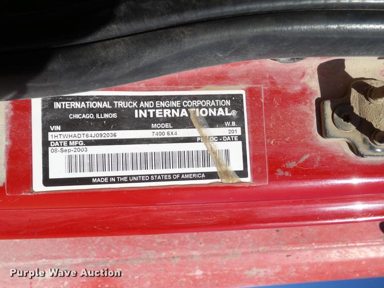 image for item K8110 2004 International 7400 dump truck