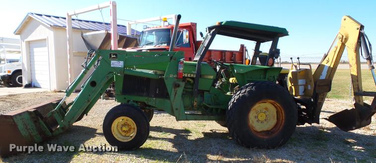 image for item K8116 John Deere 2355 tractor