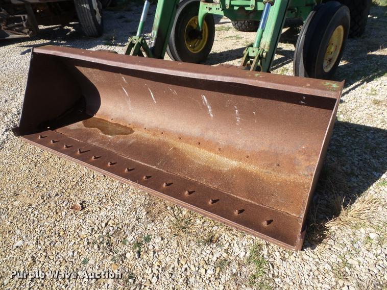 image for item K8116 John Deere 2355 tractor