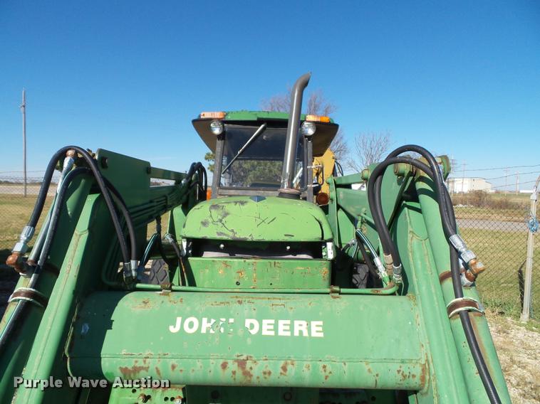 image for item K8116 John Deere 2355 tractor